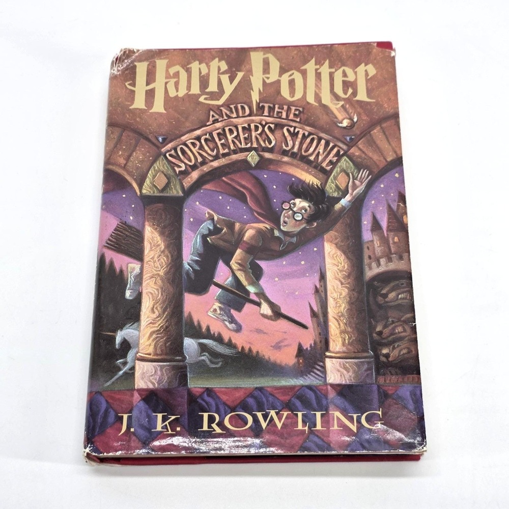 Harry Potter and The Sorcerer's Stone 1st Red Book Club Edition 1998 BCE HC